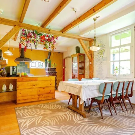 Reijgershof Art Deco With Private Bathroom