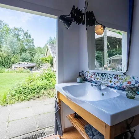 Гостевой дом Reijgershof Art Deco With Private Bathroom