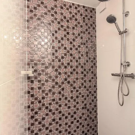 招待所 Reijgershof Art Deco With Private Bathroom *